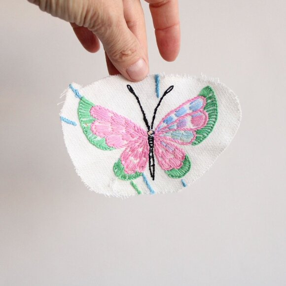 Vintage Patch, Butterfly Embroidered Applique Pink Blue Green on White - Picture 9 of 9